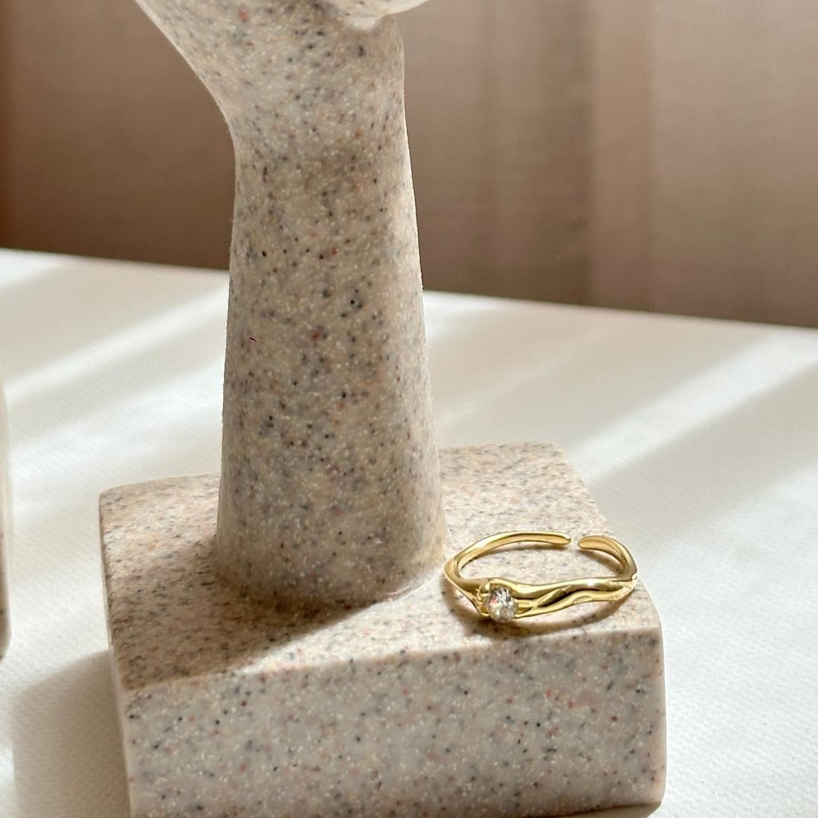 Ring Zohar